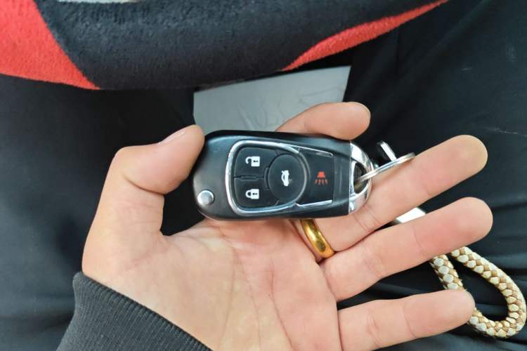 Used Ford Fiesta 2011 Hatchback 1.5L Automatic Fashion Edition Vehicle Key