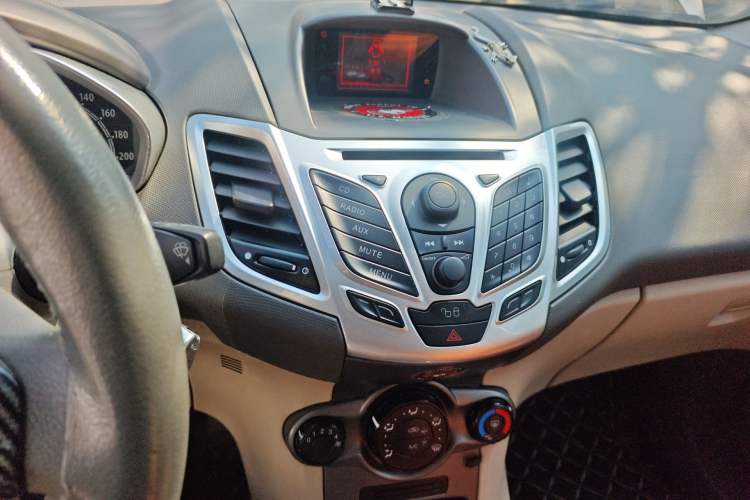 Used Ford Fiesta 2011 Hatchback 1.5L Automatic Fashion Edition Audio And AC Panel