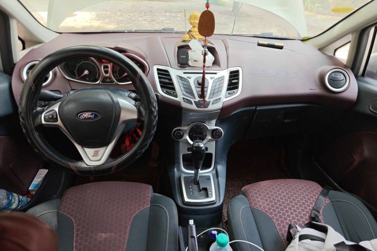 Used Ford Fiesta 2011 Hatchback 1.5L Automatic Sport Model Center Console