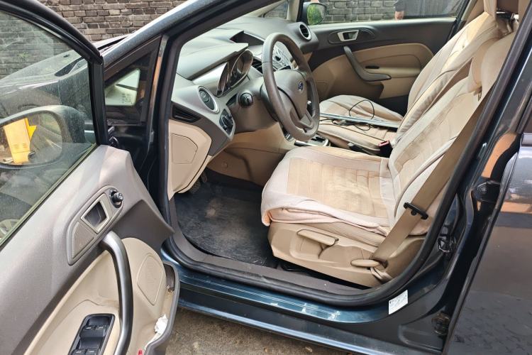 Used Ford Fiesta 2011 Sedan 1.5L Automatic Fashion Edition Driver Seat