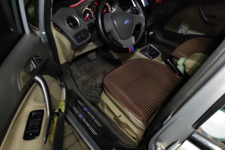 Used Ford Fiesta 2011 Sedan 1.5L Automatic Fashion Edition Driver Seat