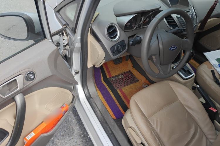 Used Ford Fiesta 2011 Sedan 1.5L Automatic Fashion Edition Driver Seat