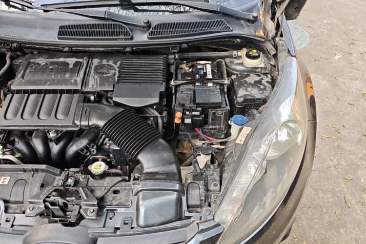 Used Ford Fiesta 2011 Sedan 1.5L Automatic Fashion Edition Engine Bay Left
