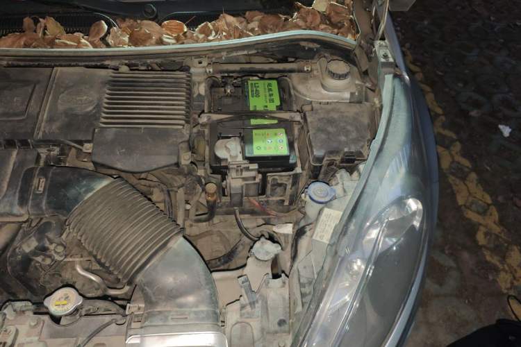 Used Ford Fiesta 2011 Hatchback 1.5L Automatic Fashion Edition Engine Bay Left