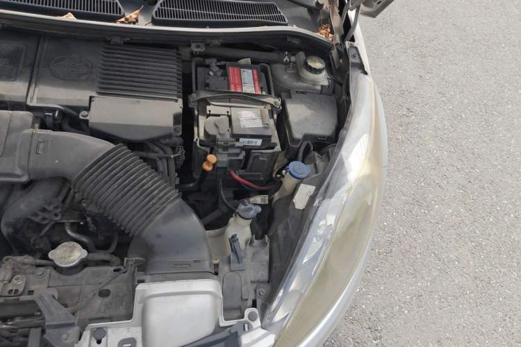 Used Ford Fiesta 2011 Sedan 1.5L Automatic Fashion Edition Engine Bay Left