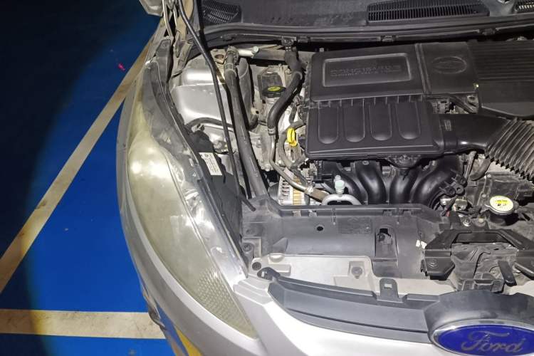 Used Ford Fiesta 2011 Sedan 1.5L Manual Fashion Edition Engine Bay Right