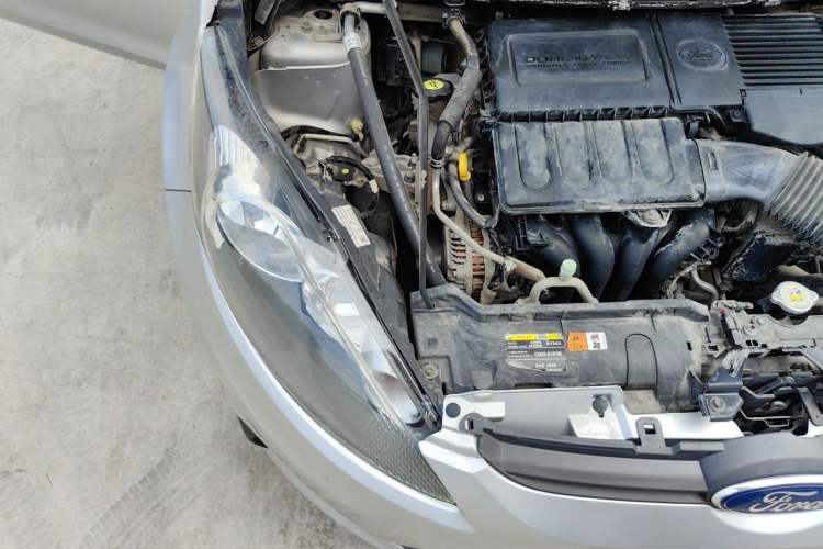 Used Ford Fiesta 2011 Sedan 1.5L Manual Fashion Edition Engine Bay Right