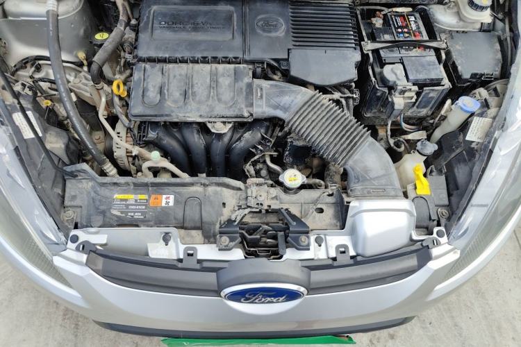 Used Ford Fiesta 2011 Sedan 1.5L Manual Fashion Edition Engine Bay