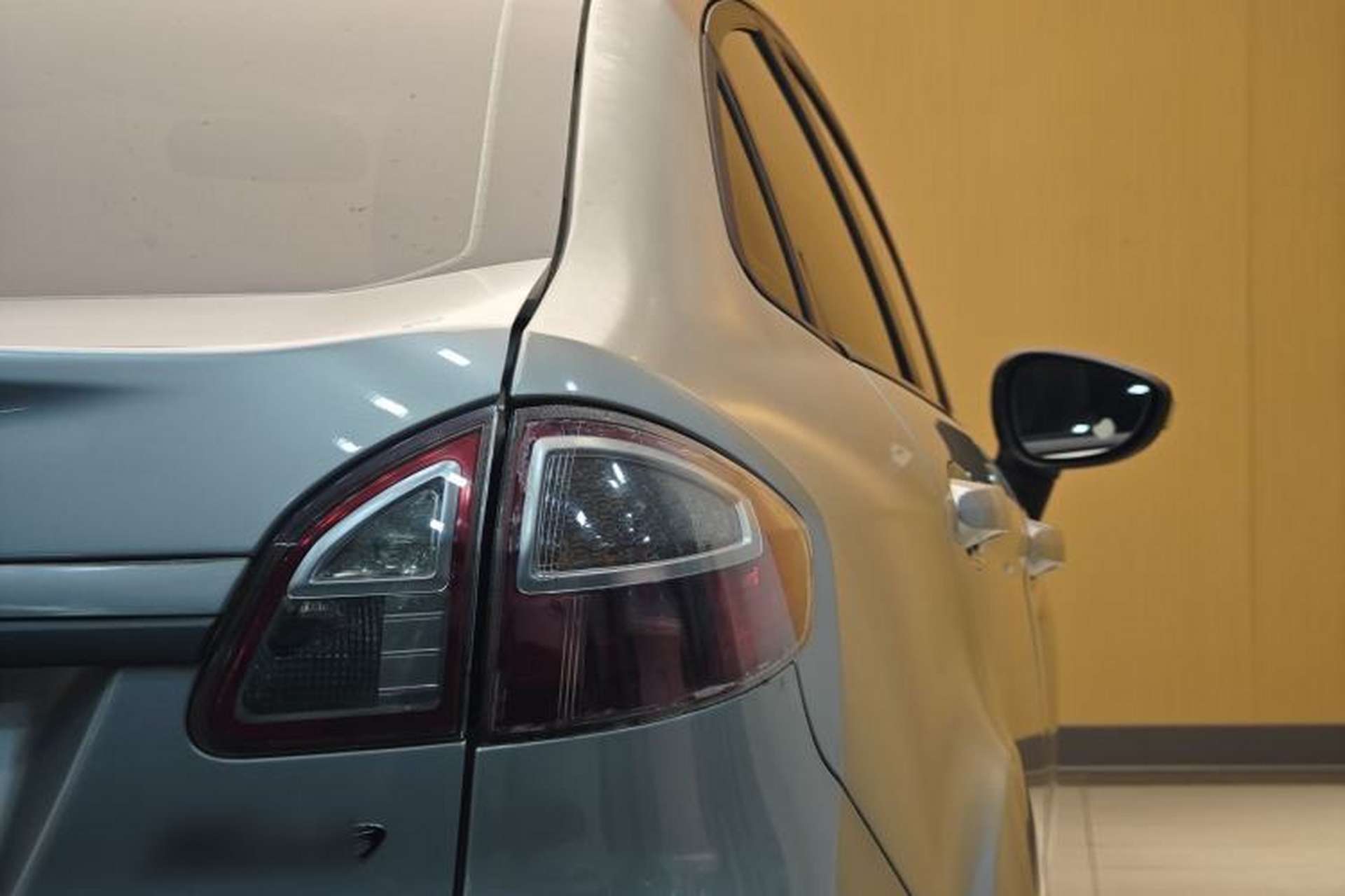 Used Ford Fiesta 2011 Sedan 1.5L Automatic Fashion Edition Exterior 6