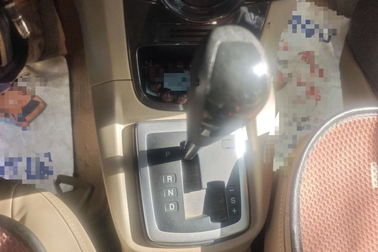 Used Ford Fiesta 2011 Sedan 1.5L Automatic Luxury Model Gear Lever