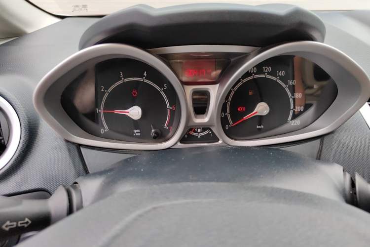Used Ford Fiesta 2011 Sedan 1.5L Manual Fashion Edition Instrument Cluster