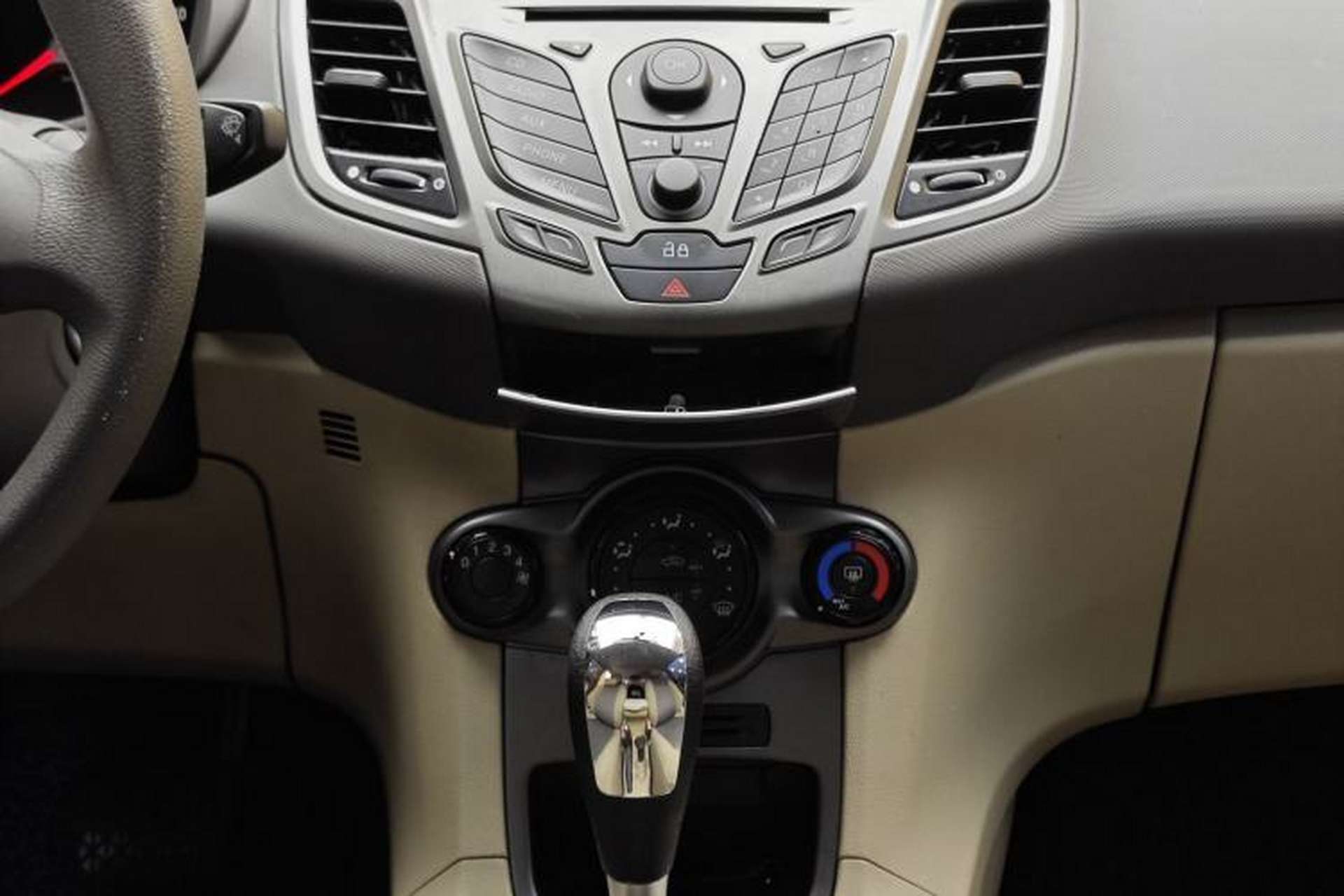 Used Ford Fiesta 2011 Sedan 1.5L Automatic Fashion Edition Interior 5