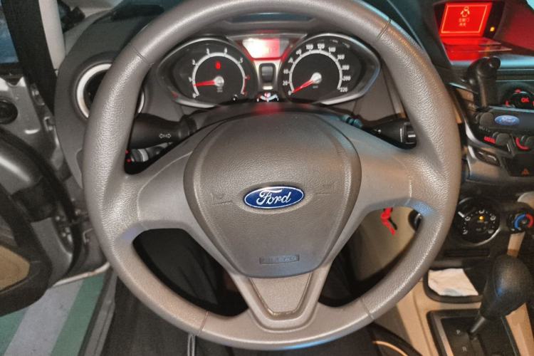 Used Ford Fiesta 2011 Sedan 1.5L Automatic Fashion Edition Steering Wheel