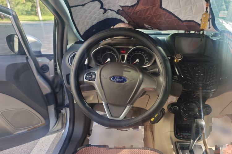 Used Ford Fiesta 2011 Sedan 1.5L Automatic Luxury Model Steering Wheel