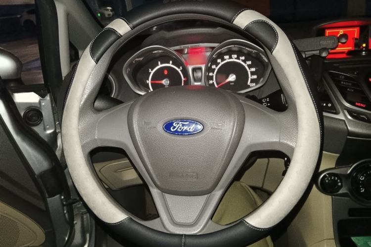 Used Ford Fiesta 2011 Sedan 1.5L Manual Fashion Edition Steering Wheel