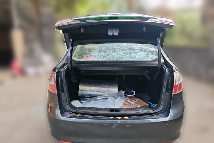 Used Ford Fiesta 2011 Sedan 1.5L Automatic Fashion Edition Trunk
