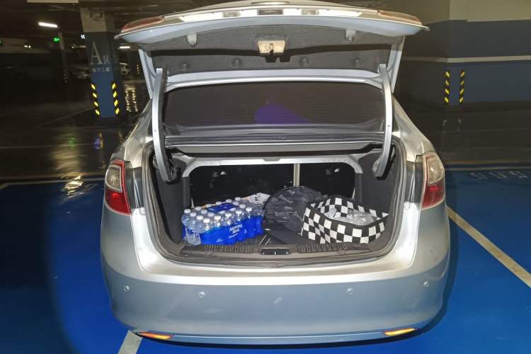 Used Ford Fiesta 2011 Sedan 1.5L Manual Fashion Edition Trunk