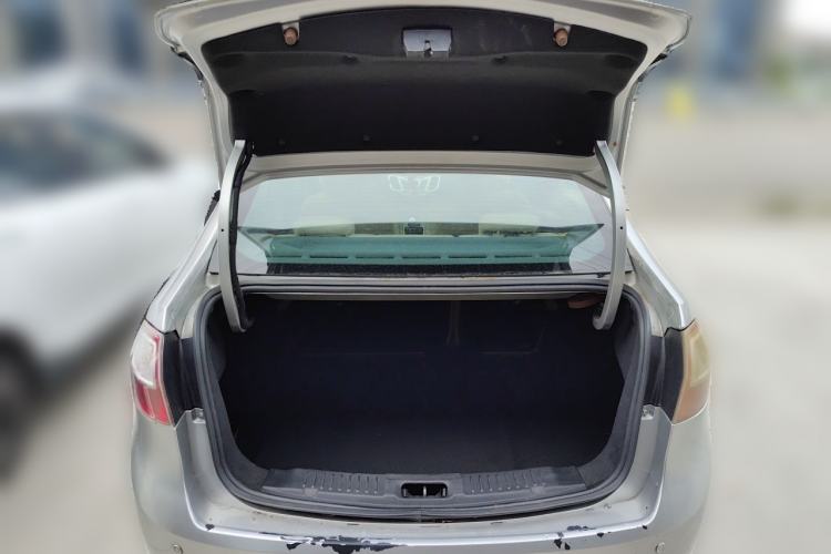 Used Ford Fiesta 2011 Sedan 1.5L Manual Fashion Edition Trunk