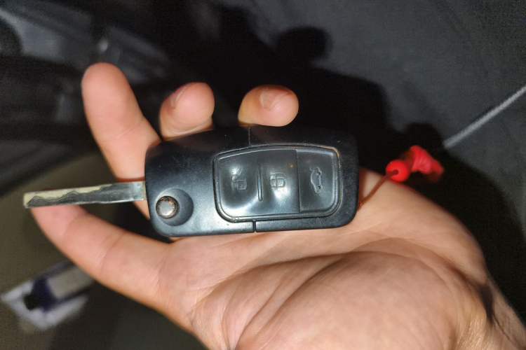 Used Ford Fiesta 2011 Sedan 1.5L Automatic Fashion Edition Vehicle Key