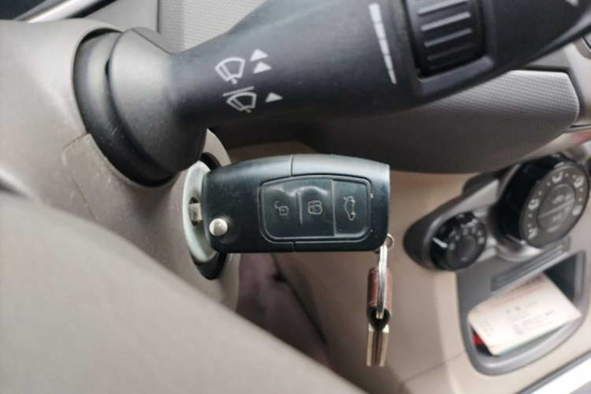 Used Ford Fiesta 2011 Hatchback 1.5L Automatic Fashion Edition Vehicle Key