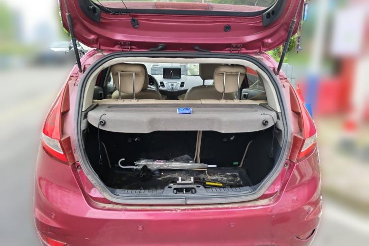 Used Ford Fiesta 2011 Hatchback 1.5L Manual Fashion Edition Trunk