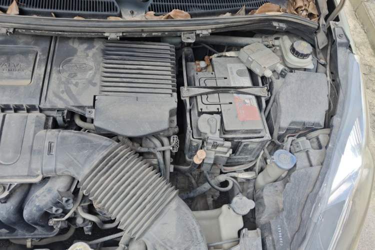Used Ford Fiesta 2011 Sedan 1.5L Automatic Fashion Edition Engine Bay Left