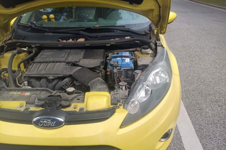 Used Ford Fiesta 2011 Hatchback 1.5L Automatic Sport Model Engine Bay Left