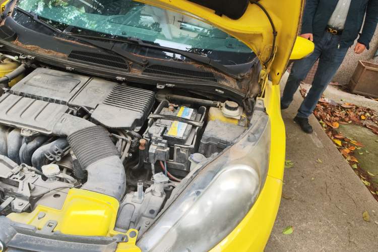 Used Ford Fiesta 2011 Hatchback 1.5L Automatic Dynamic Model Engine Bay Left