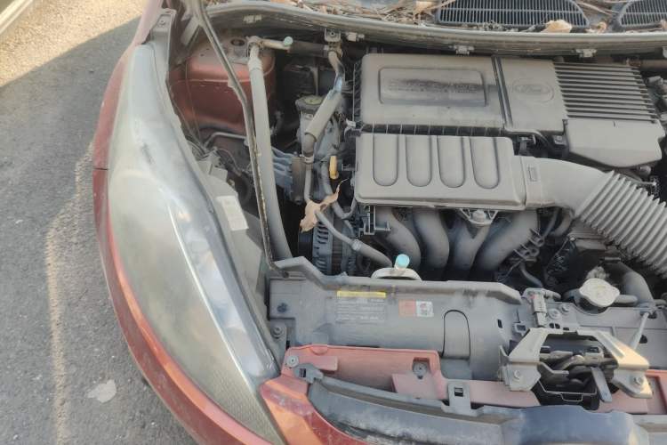 Used Ford Fiesta 2011 Hatchback 1.5L Automatic Fashion Edition Engine Bay Right