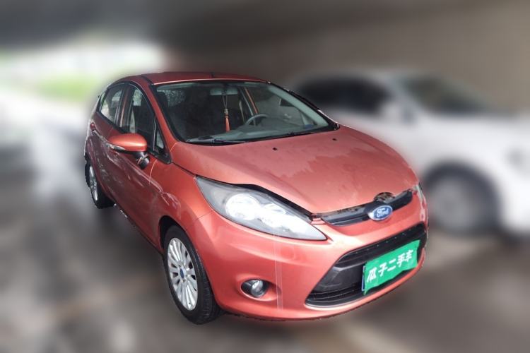 Used Ford Fiesta 2011 Hatchback 1.5L Automatic Fashion Edition Front Right 45 Deg