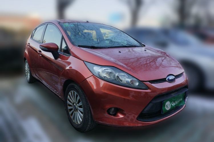 Used Ford Fiesta 2011 Hatchback 1.5L Automatic Fashion Edition Front Right 45 Deg