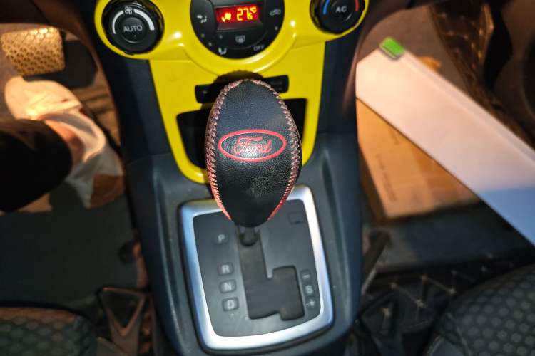 Used Ford Fiesta 2011 Hatchback 1.5L Automatic Sport Model Gear Lever