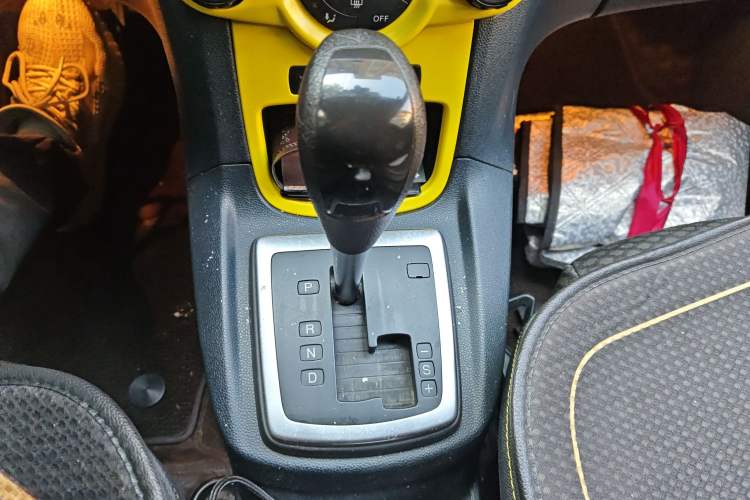 Used Ford Fiesta 2011 Hatchback 1.5L Automatic Sport Model Gear Lever