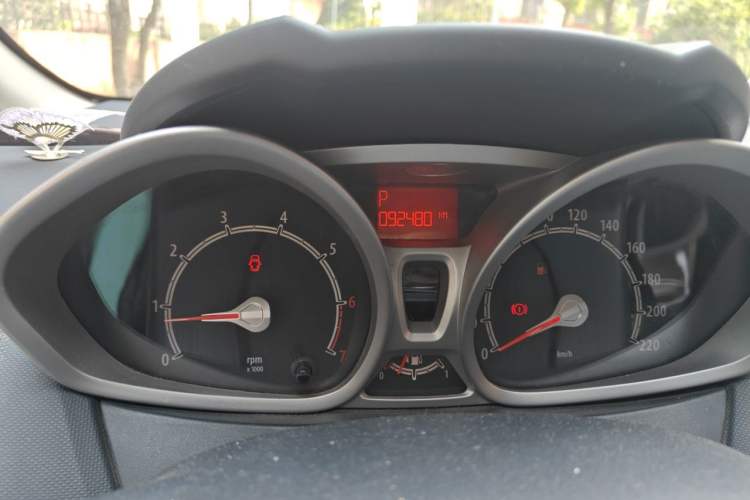 Used Ford Fiesta 2011 Sedan 1.5L Automatic Fashion Edition Instrument Cluster