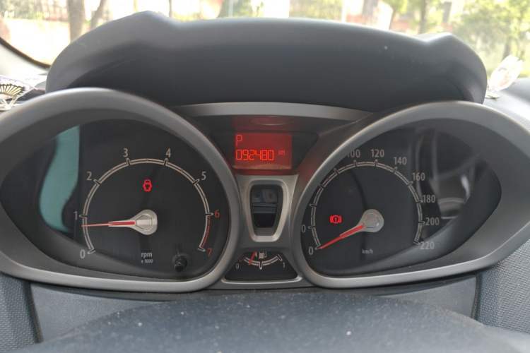 Used Ford Fiesta 2011 Sedan 1.5L Automatic Fashion Edition Odometer Close Up