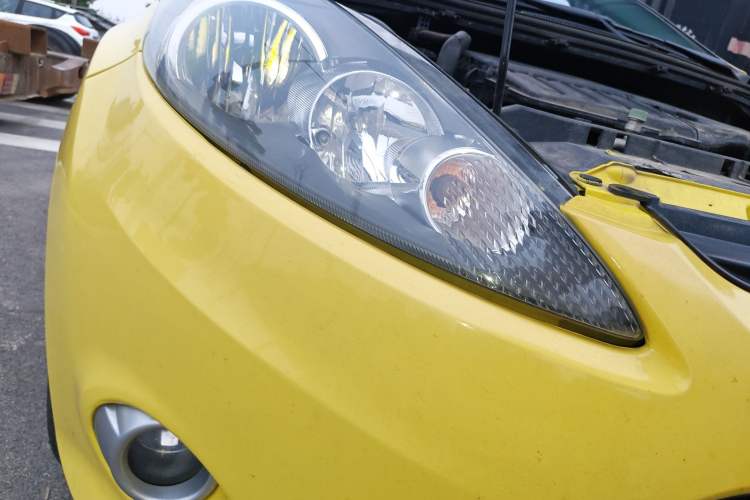 Used Ford Fiesta 2011 Hatchback 1.5L Automatic Sport Model Right Front Headlight