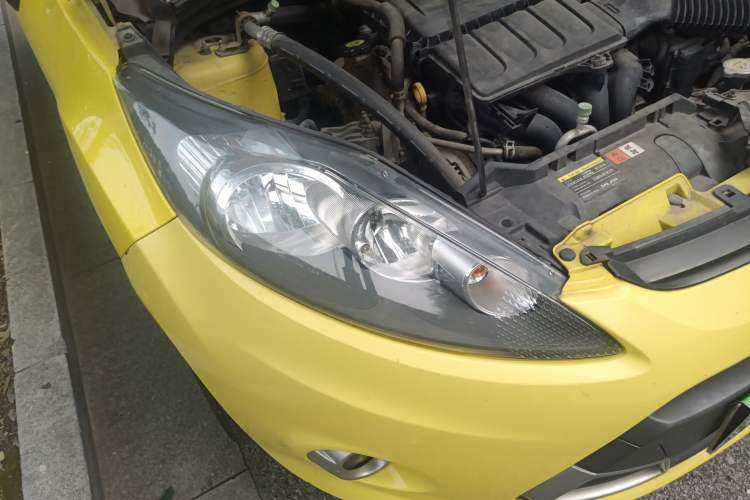 Used Ford Fiesta 2011 Hatchback 1.5L Automatic Sport Model Right Front Headlight