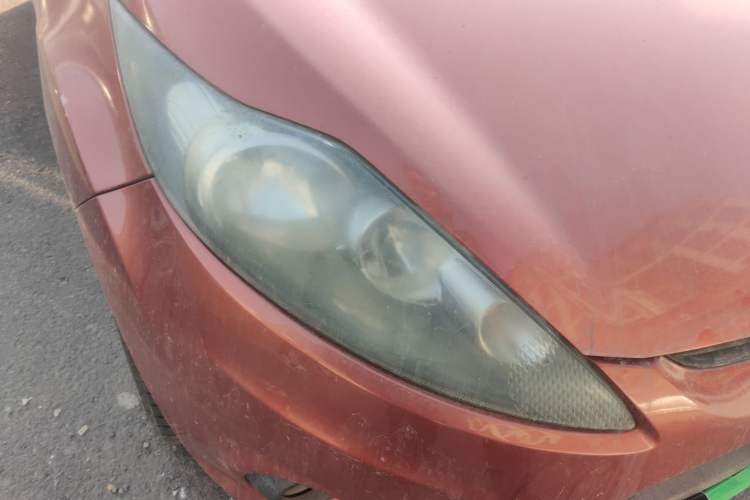 Used Ford Fiesta 2011 Hatchback 1.5L Automatic Fashion Edition Right Front Headlight