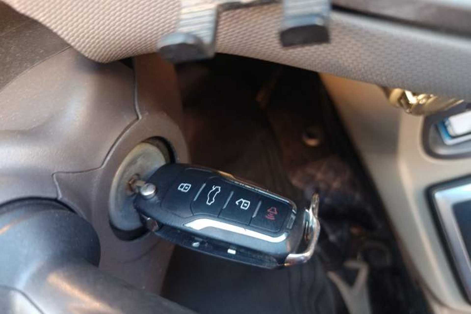 Used Ford Fiesta 2011 Hatchback 1.5L Automatic Fashion Edition Vehicle Key
