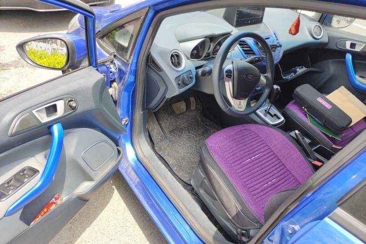 Used Ford Fiesta 2012 Hatchback 1.5L Automatic Dynamic Limited Edition Driver Seat