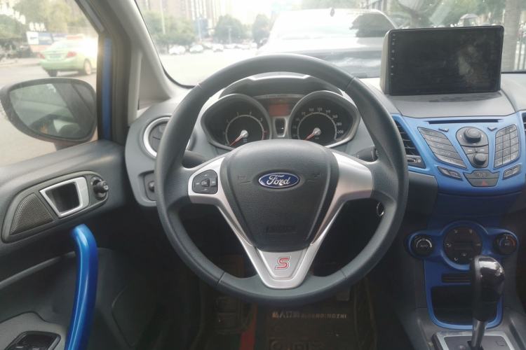 Used Ford Fiesta 2012 Hatchback 1.5L Automatic Dynamic Limited Edition Steering Wheel