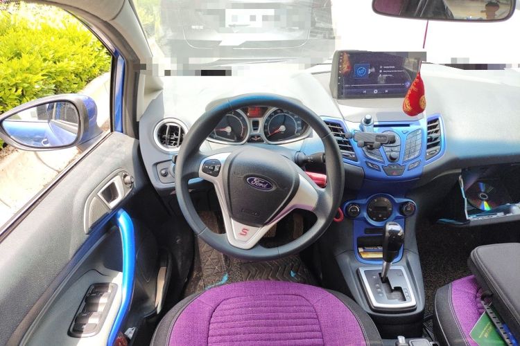 Used Ford Fiesta 2012 Hatchback 1.5L Automatic Dynamic Limited Edition Steering Wheel