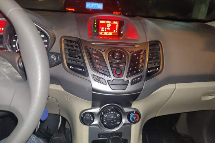 Used Ford Fiesta 2012 Hatchback 1.5L Automatic Dynamic Limited Edition Audio And AC Panel