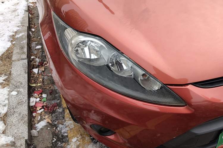 Used Ford Fiesta 2012 Hatchback 1.5L Manual Dynamic Limited Edition Right Front Headlight