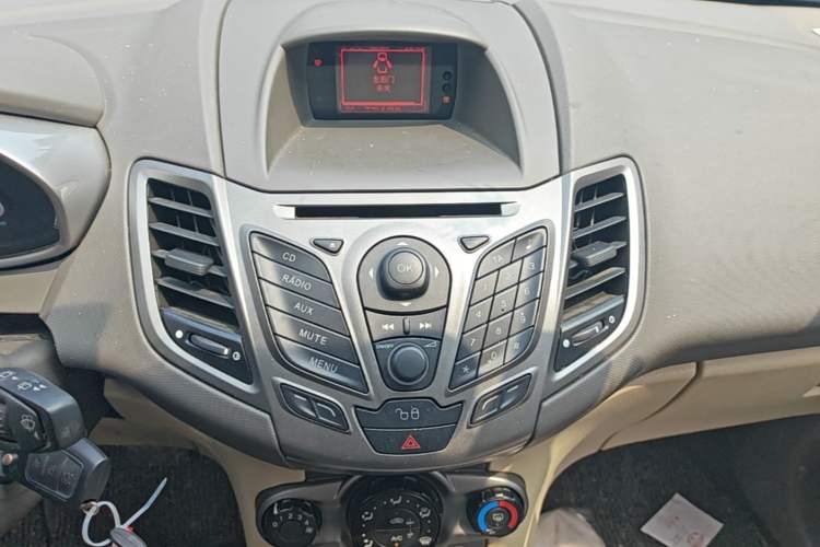 Used Ford Fiesta 2012 Hatchback 1.5L Automatic Dynamic Limited Edition Audio And AC Panel