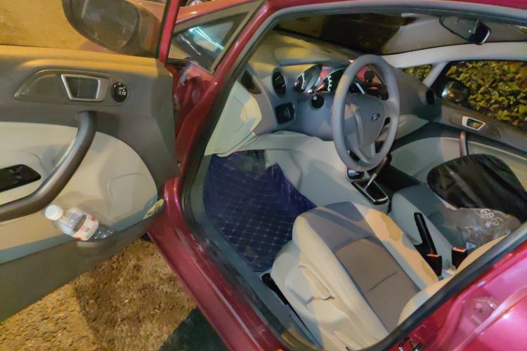 Used Ford Fiesta 2012 Hatchback 1.5L Automatic Dynamic Limited Edition Driver Seat