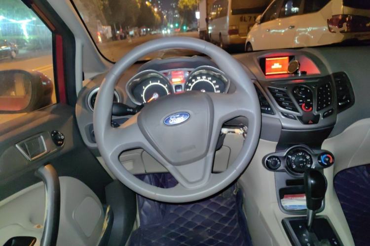 Used Ford Fiesta 2012 Hatchback 1.5L Automatic Dynamic Limited Edition Steering Wheel