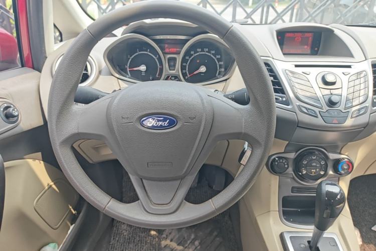 Used Ford Fiesta 2012 Hatchback 1.5L Automatic Dynamic Limited Edition Steering Wheel