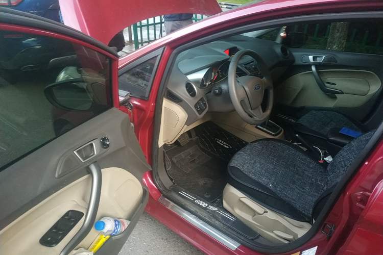 Used Ford Fiesta 2012 Hatchback 1.5L Automatic Dynamic Limited Edition Driver Seat