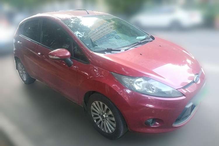 Used Ford Fiesta 2012 Hatchback 1.5L Automatic Dynamic Limited Edition Front Right 45 Deg